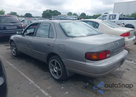 1996 Toyota Camry Le/Xle/Se from USA, damaged, VIN 4T1BF12KXTU140593